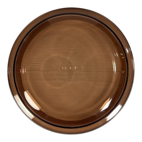 Corning Ware Vision Amber V-32-B Ribbed 1.5 Qt Round Casserole Dish - No Lid - Picture 6 of 7